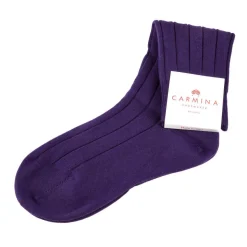 Calcetines cortos de canalé ancho en lila.