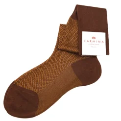 Calcetines largos estampados en marrón y ocre
